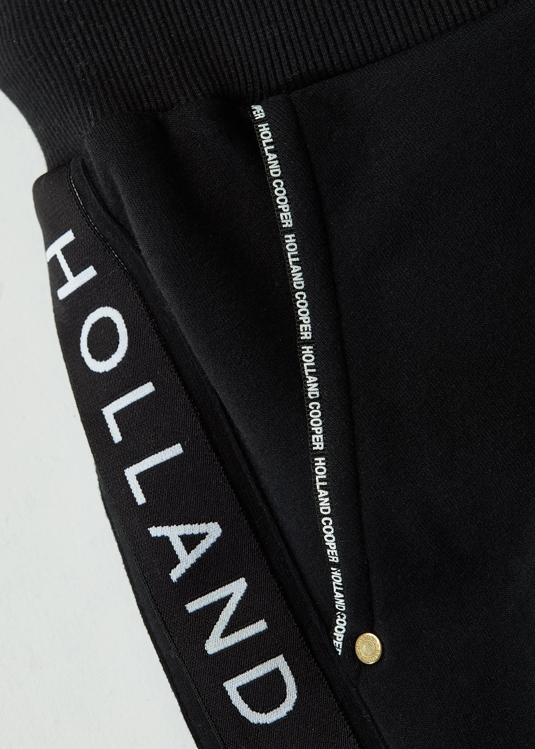 Deluxe Jogger (Black)