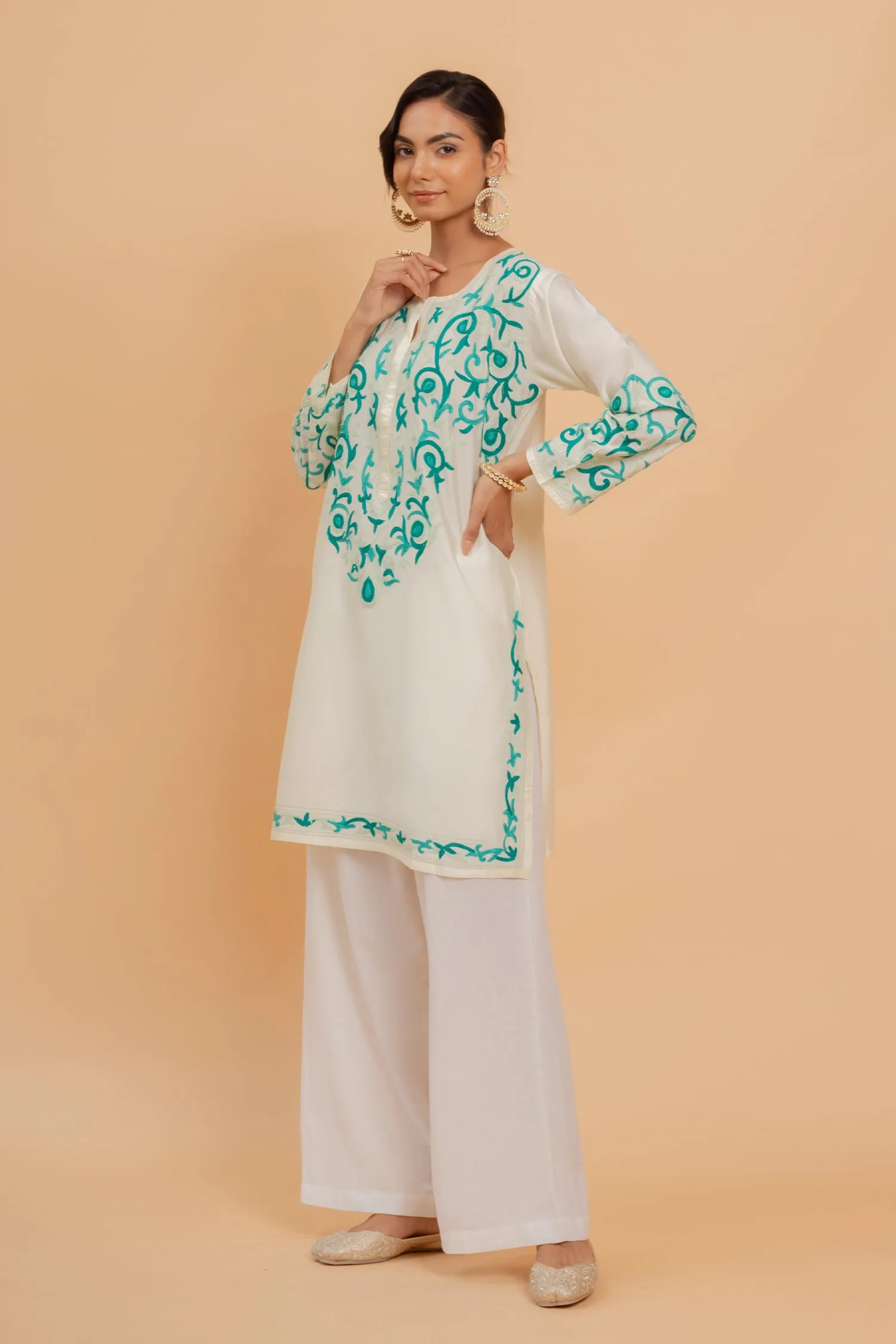 Falak Kashmiri Long Kurta In Chanderi Silk With Turquoise Blue Embroidery