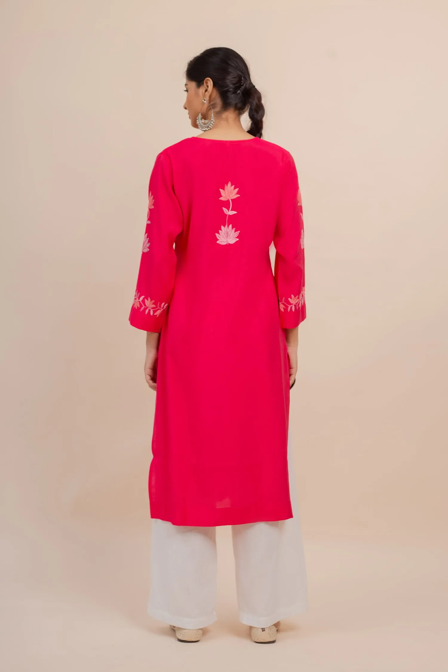 Falak Kashmiri Long Kurta In Pink Muslin With Aari