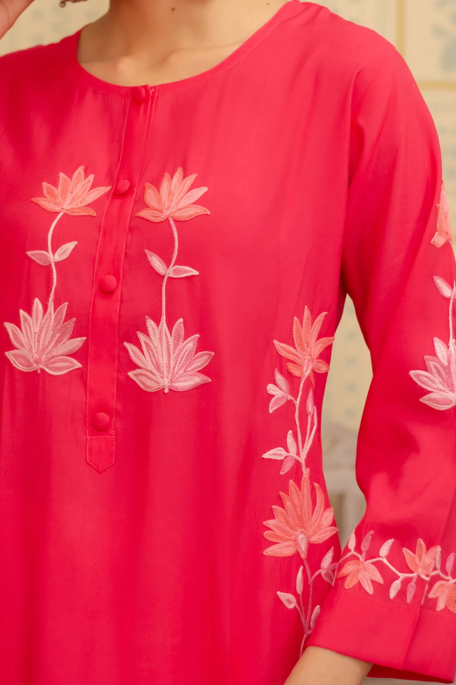 Falak Kashmiri Long Kurta In Pink Muslin With Aari